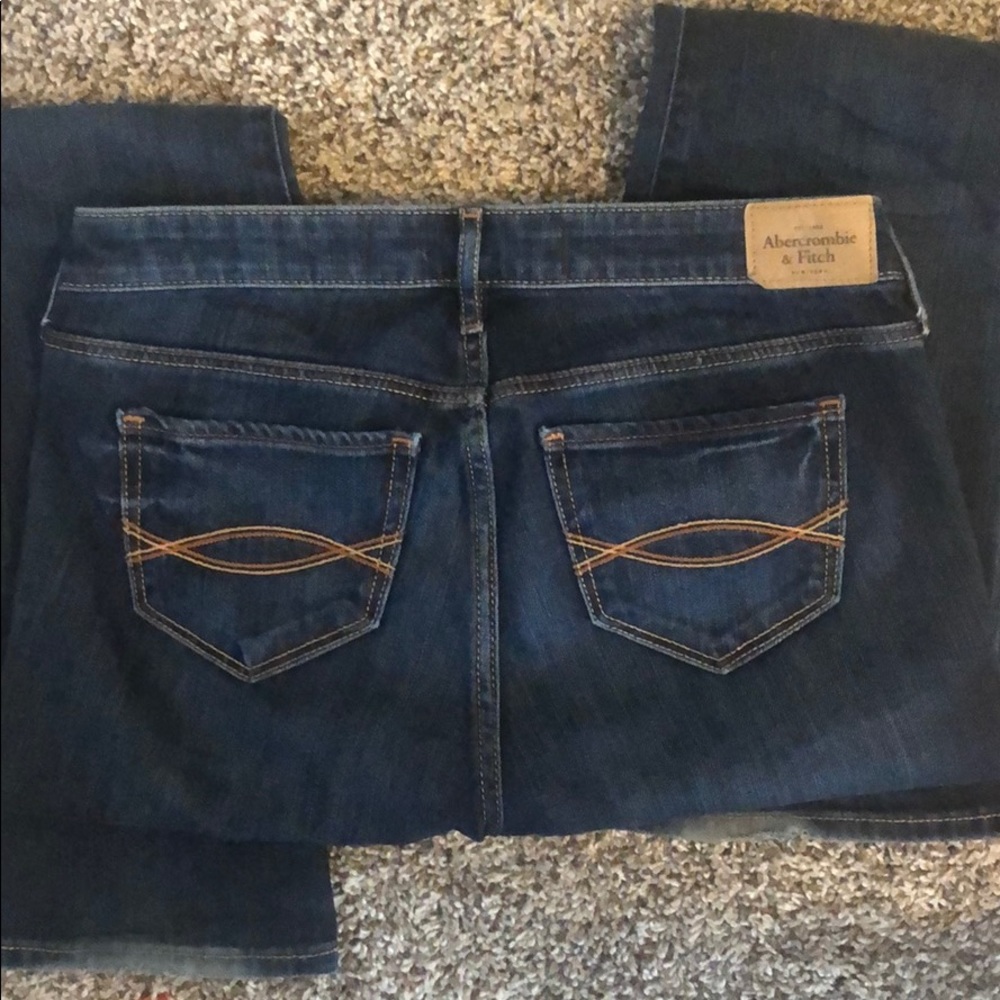 Abercrombie and Fitch 4S Jeans - Picture 4 of 5